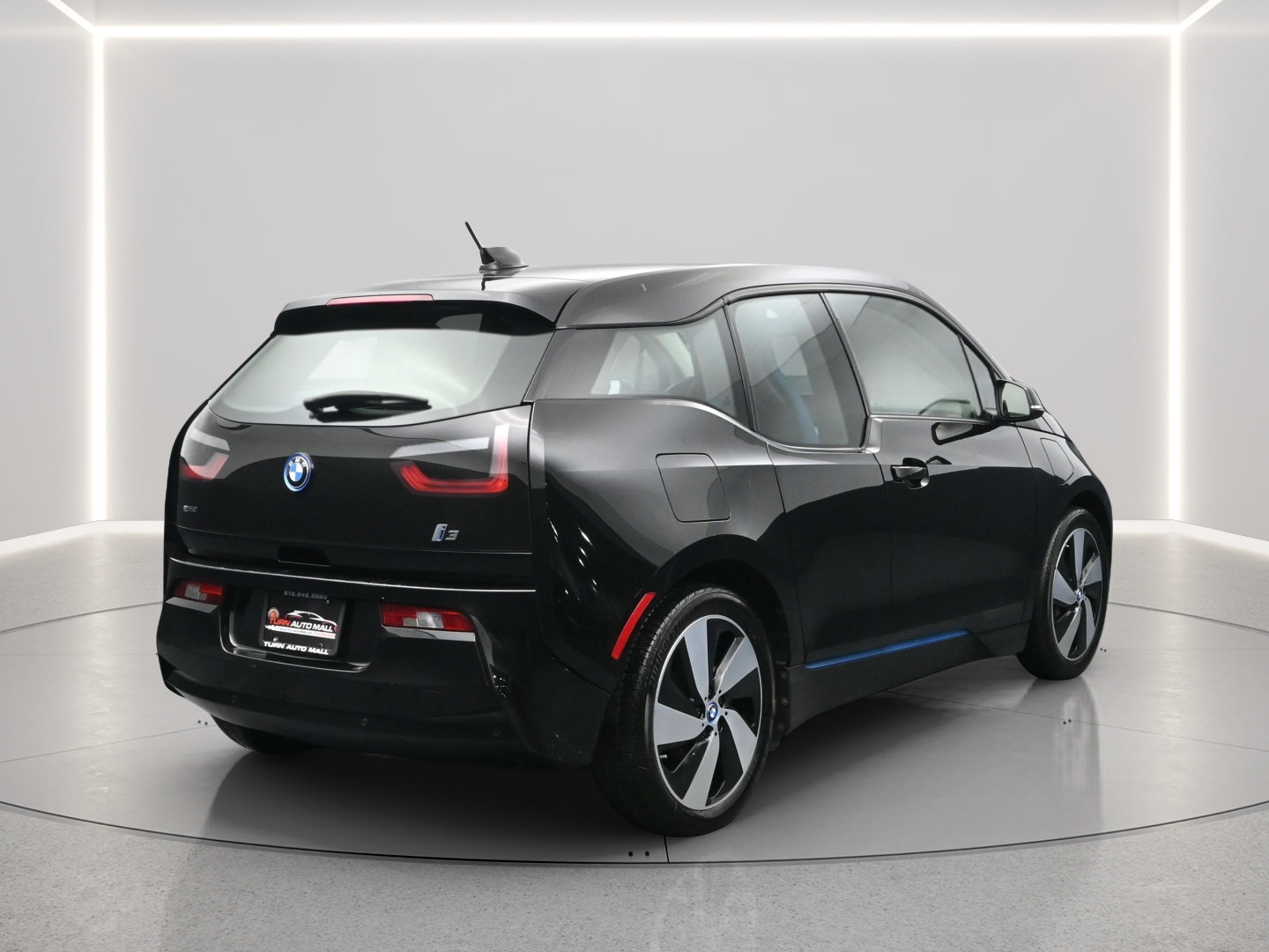 Used 2016 BMW i3 w/ Range Extender RWD image 12