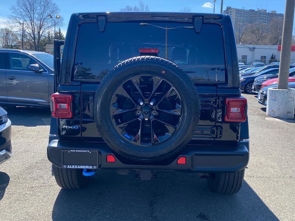 Used 2023 Jeep Wrangler Unlimited Sahara w/ Cold Weather Group image 3