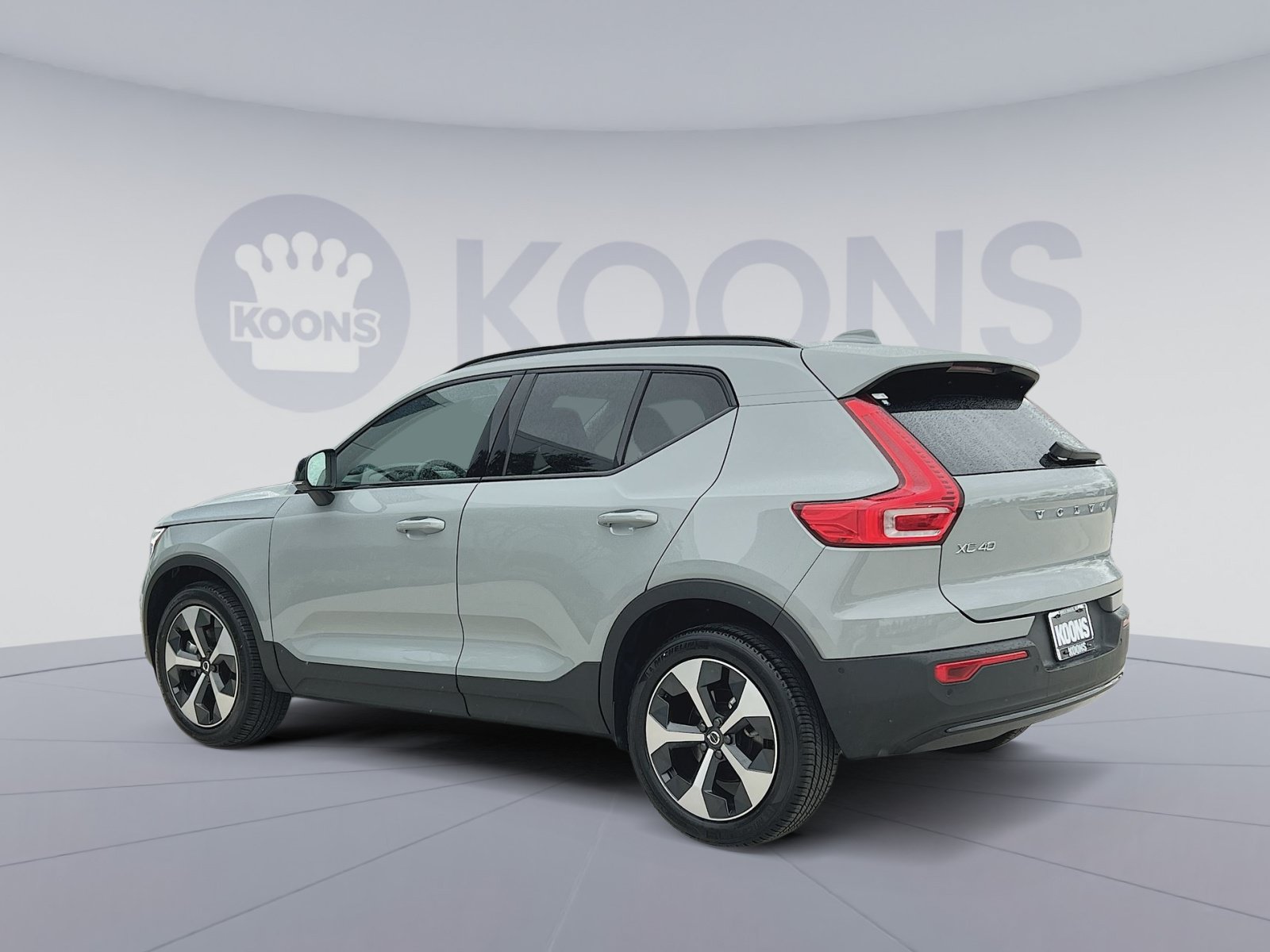 New 2026 Volvo XC40 B5 Plus w/ Protection Package Premier AWD/4WD image 14