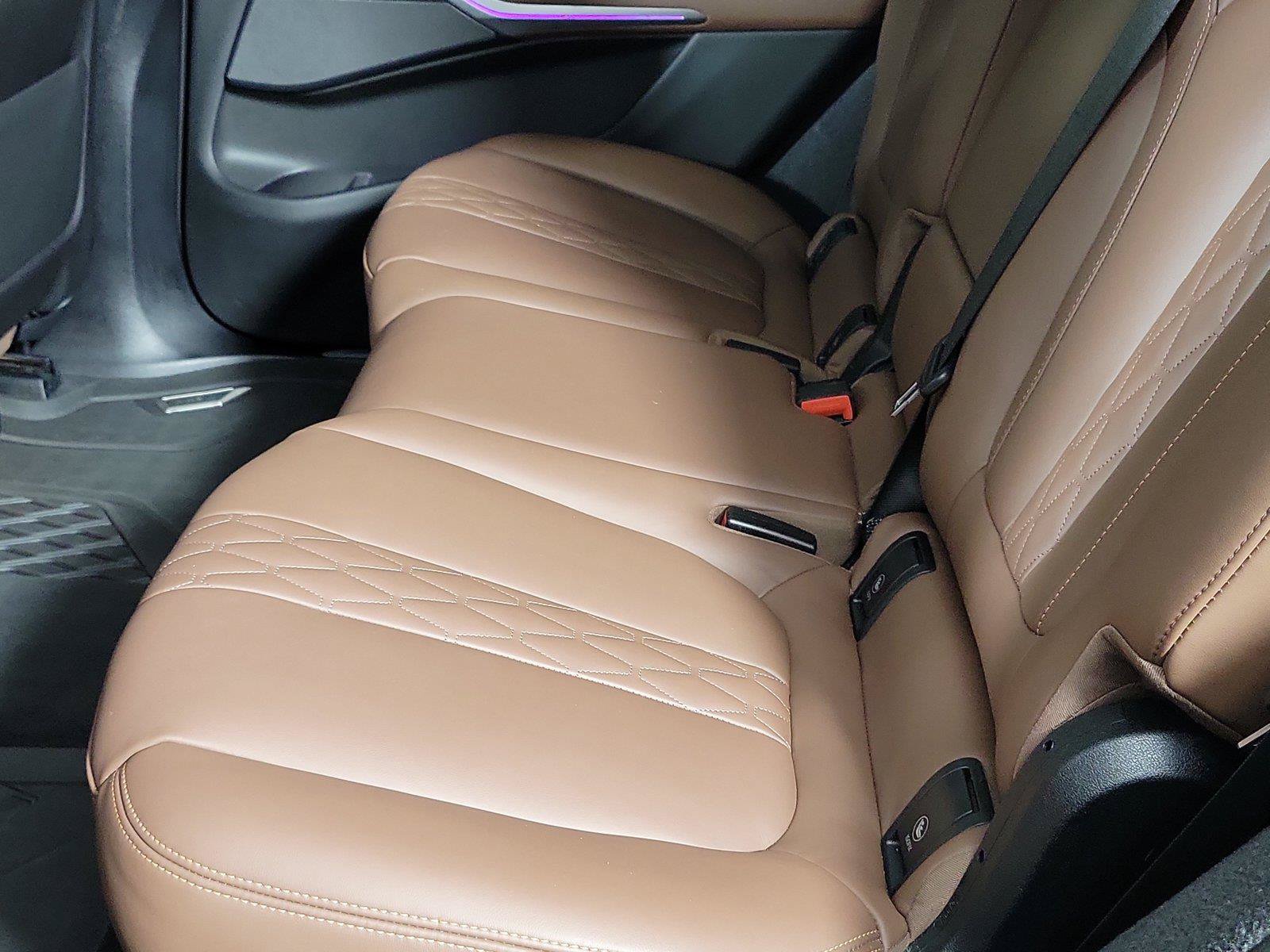 Used 2024 BMW X7 M60i w/ Executive Package AWD/4WD image 10