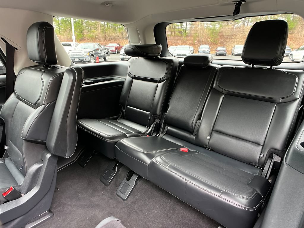 Used 2025 Ford Expedition Platinum AWD/4WD image 23