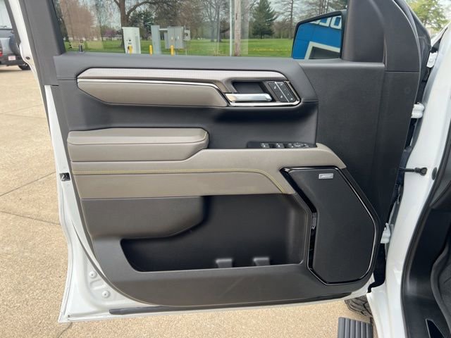 Used 2022 Chevrolet Silverado 1500 ZR2 w/ Technology Package image 12