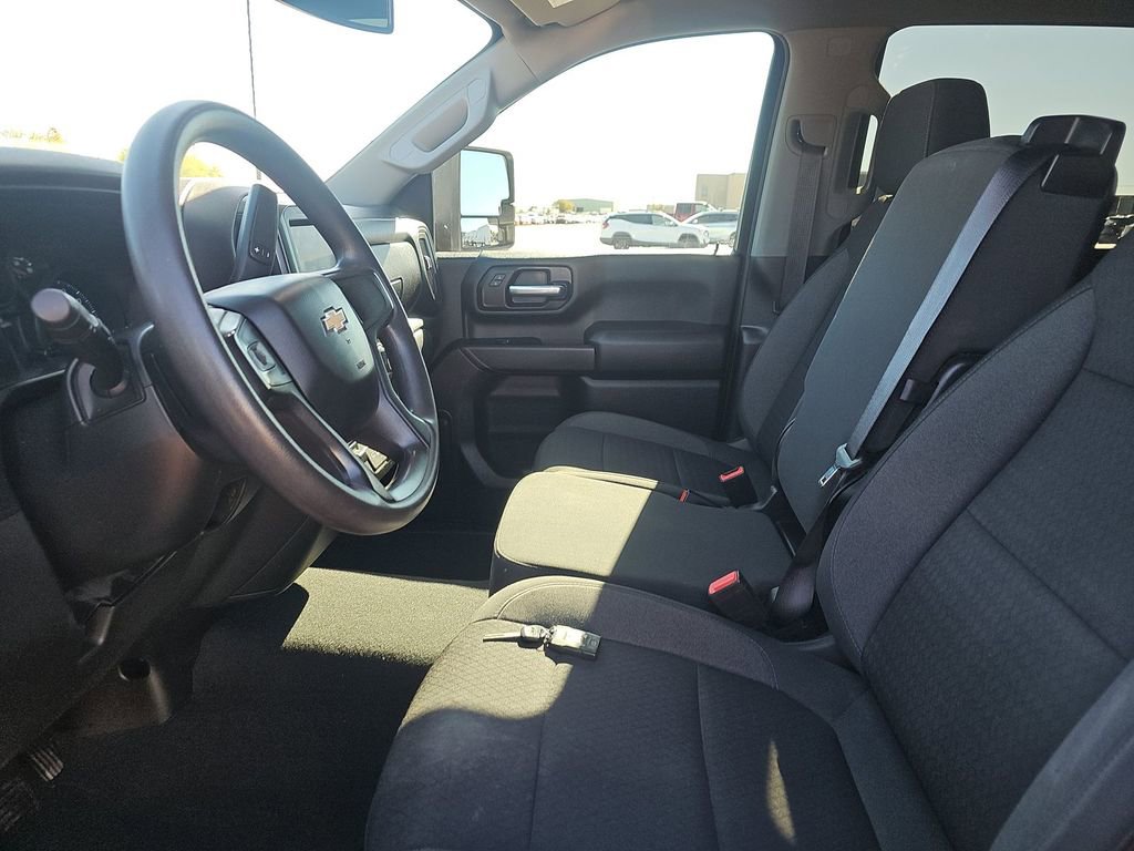 Used 2022 Chevrolet Silverado 2500 Custom w/ Custom Value Package AWD/4WD image 11