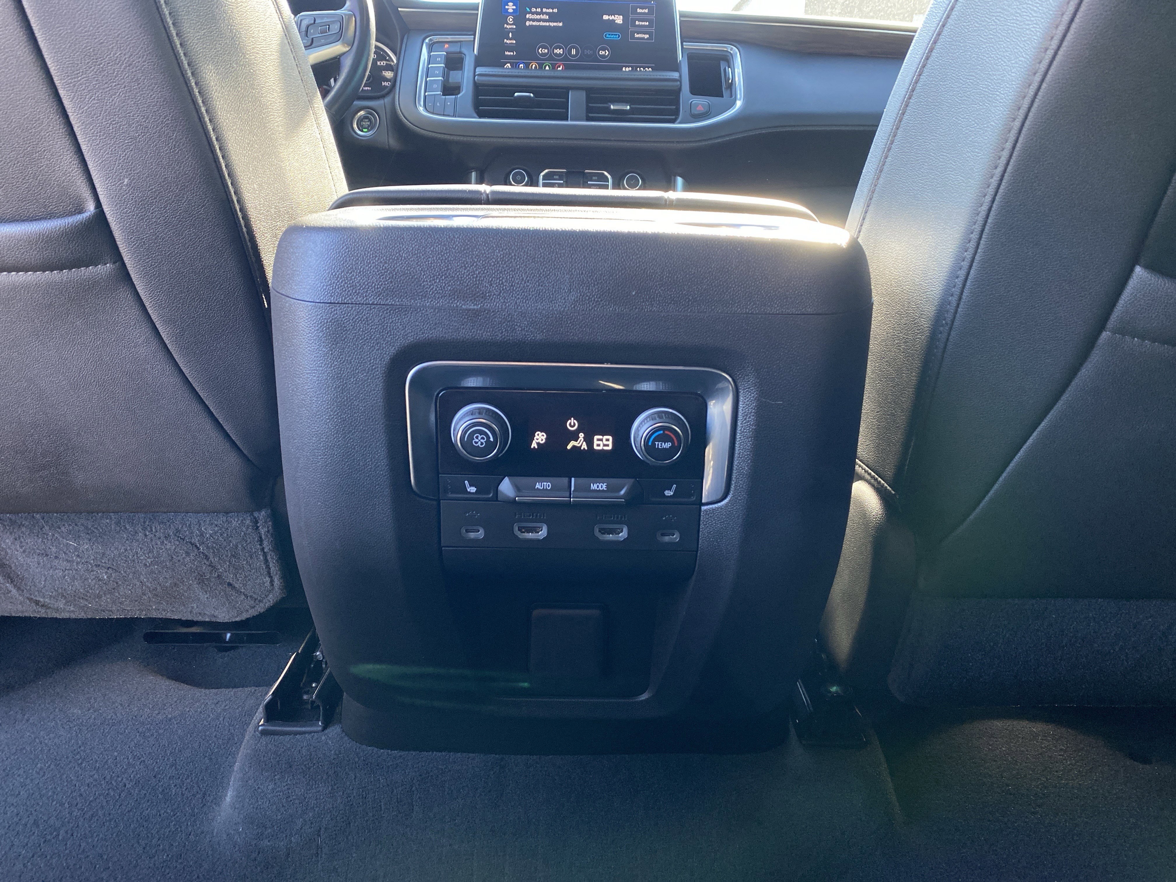 Used 2021 Chevrolet Tahoe Z71 w/ Z71 Off-Road Package image 35