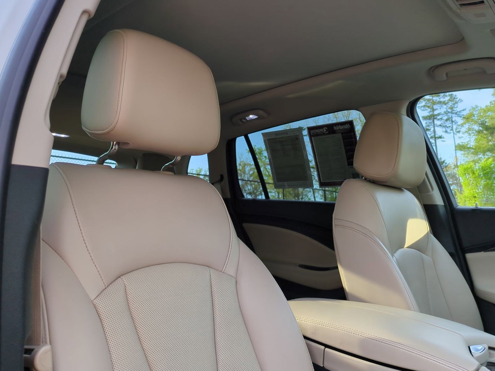 Used 2020 Buick Envision Premium w/ Driver Confidence Package image 33