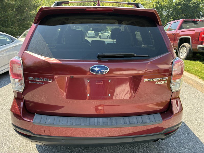 Used 2017 Subaru Forester 2.5i Limited AWD/4WD image 5