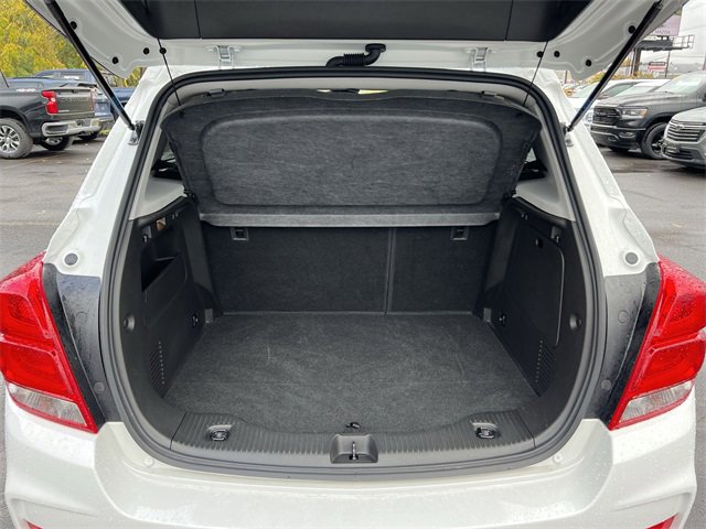 Used 2022 Chevrolet Trax LT w/ LT Convenience Package image 23