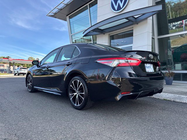 Used 2018 Toyota Camry SE w/ Convenience Package FWD image 6