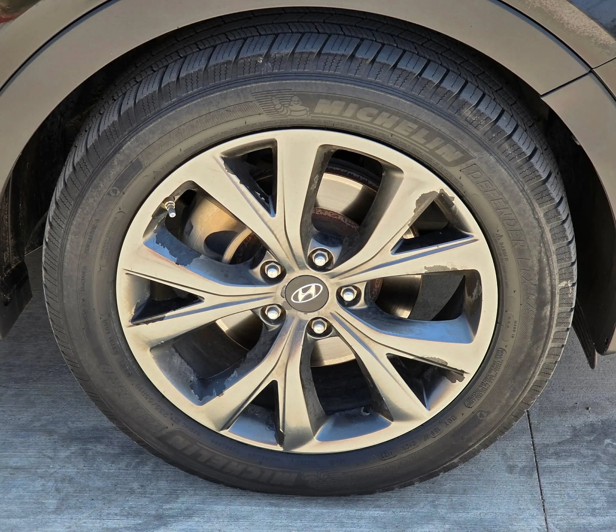 Used 2017 Hyundai Santa Fe Sport FWD image 40