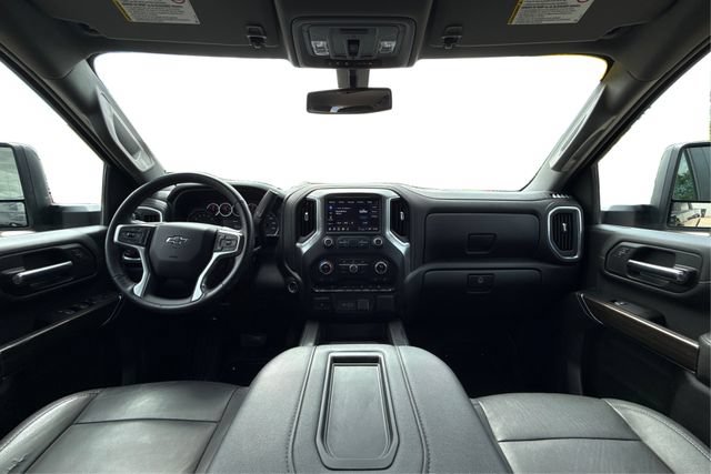 Used 2022 Chevrolet Silverado 2500 LT w/ Midnight Edition AWD/4WD image 22