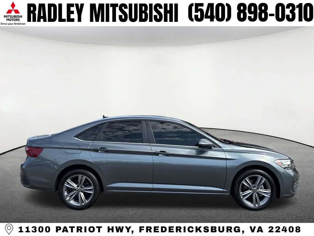 Used 2024 Volkswagen Jetta SE FWD image 20