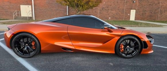 Used 2018 McLaren 720S image 2