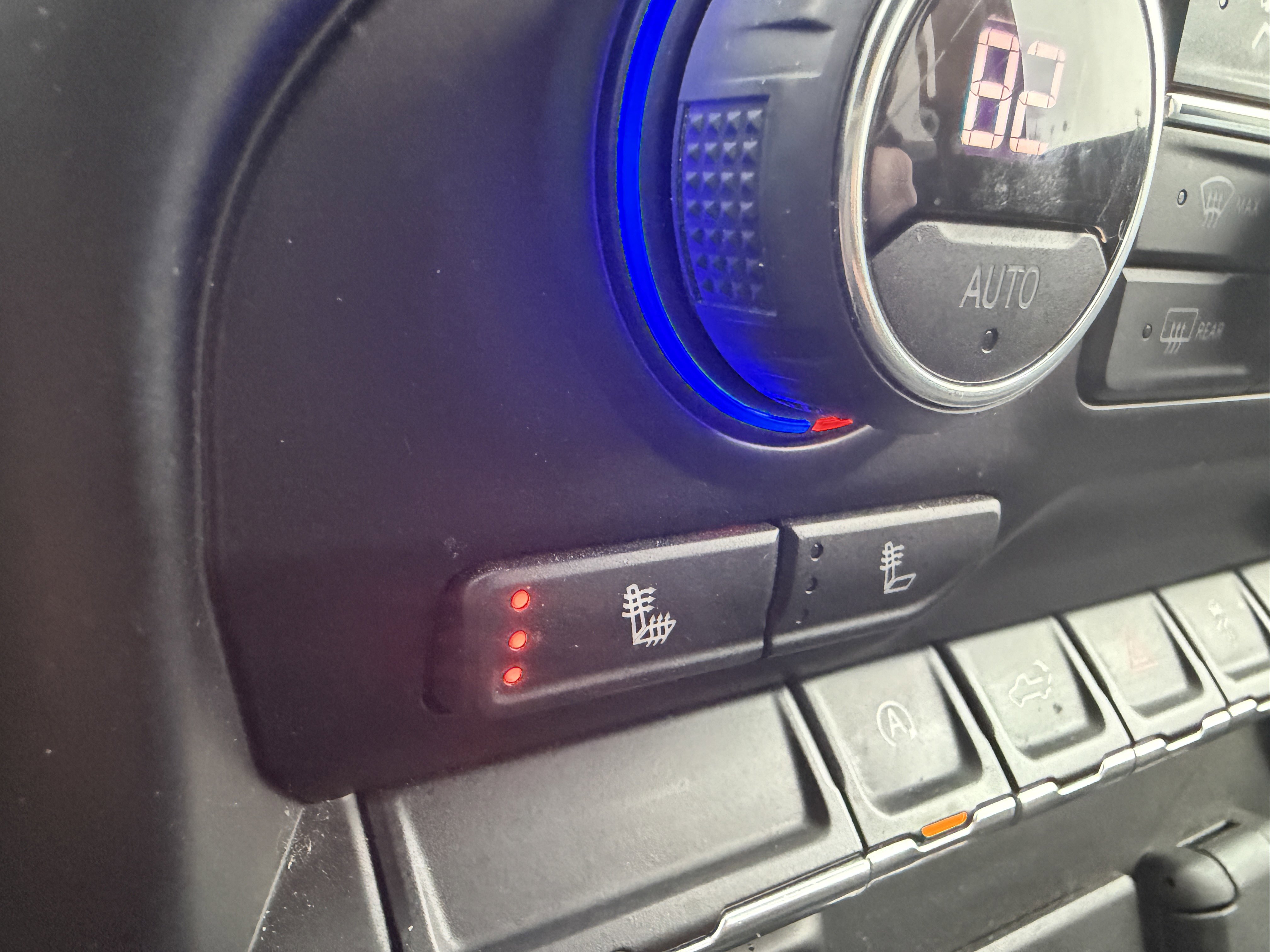 Used 2021 Chevrolet Silverado 1500 LT image 18