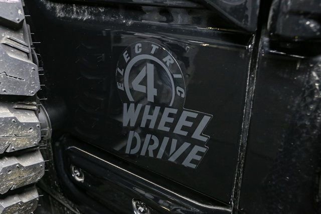 Used 2023 Jeep Wrangler Willys 4xe w/ Sun & Screen Package image 11