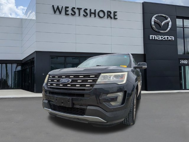 Used 2017 Ford Explorer XLT w/ Equipment Group 202A FWD image 7