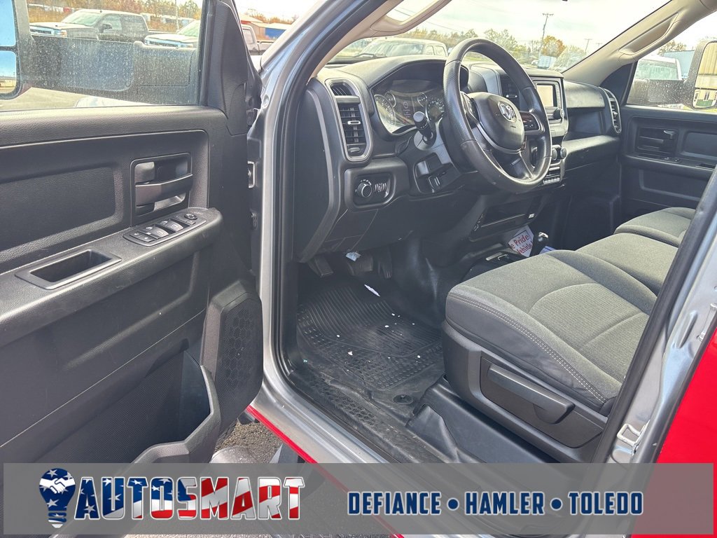 Used 2020 RAM 3500 Tradesman w/ Chrome Appearance Group image 24