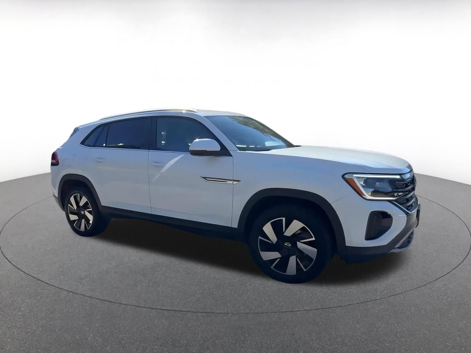 Used 2025 Volkswagen Atlas Cross Sport SE video 2