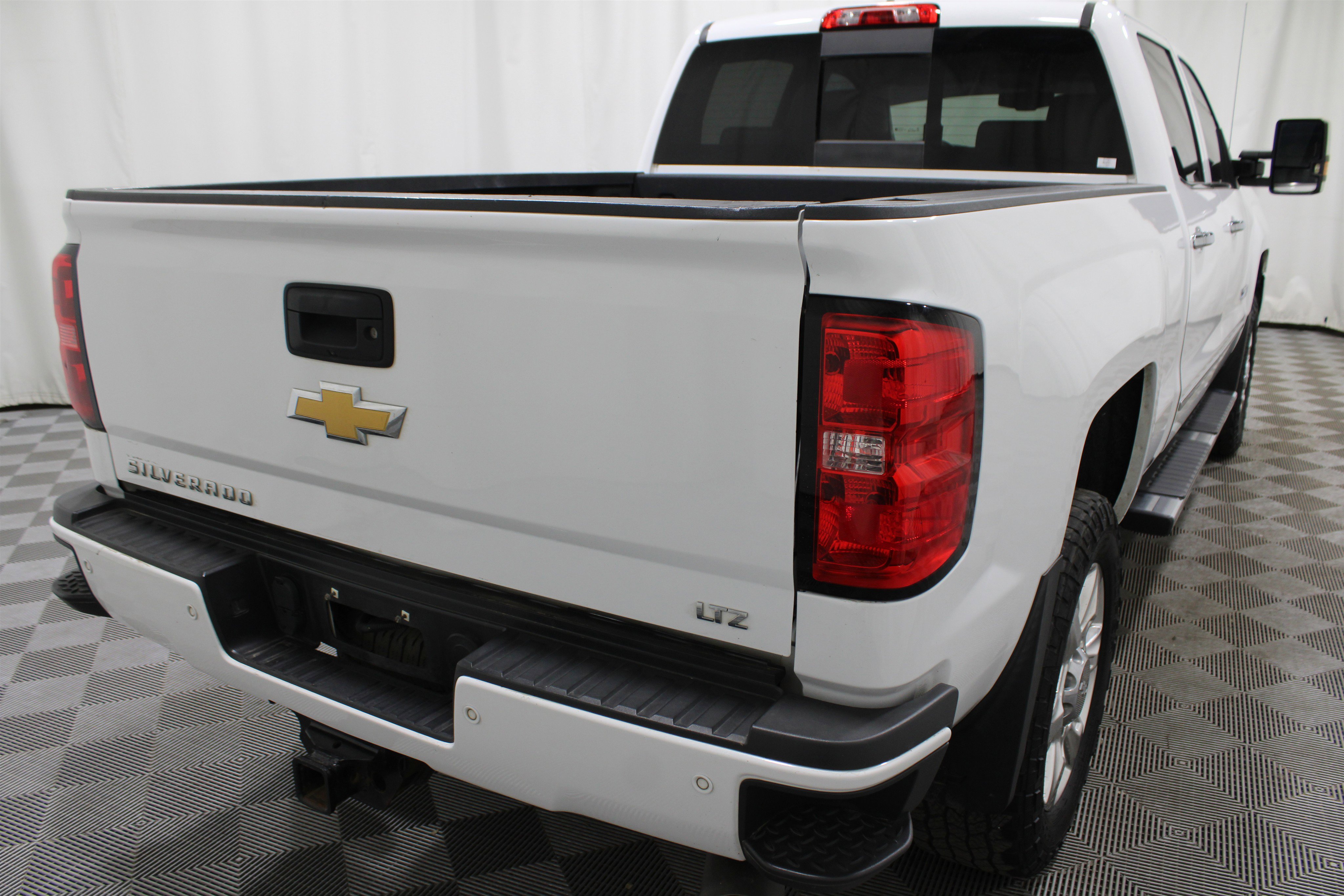 Used 2019 Chevrolet Silverado 2500 LTZ w/ Duramax Plus Package image 34