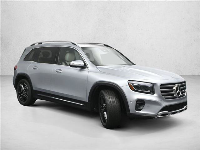 New 2026 Mercedes-Benz GLB 250 4MATIC image 5