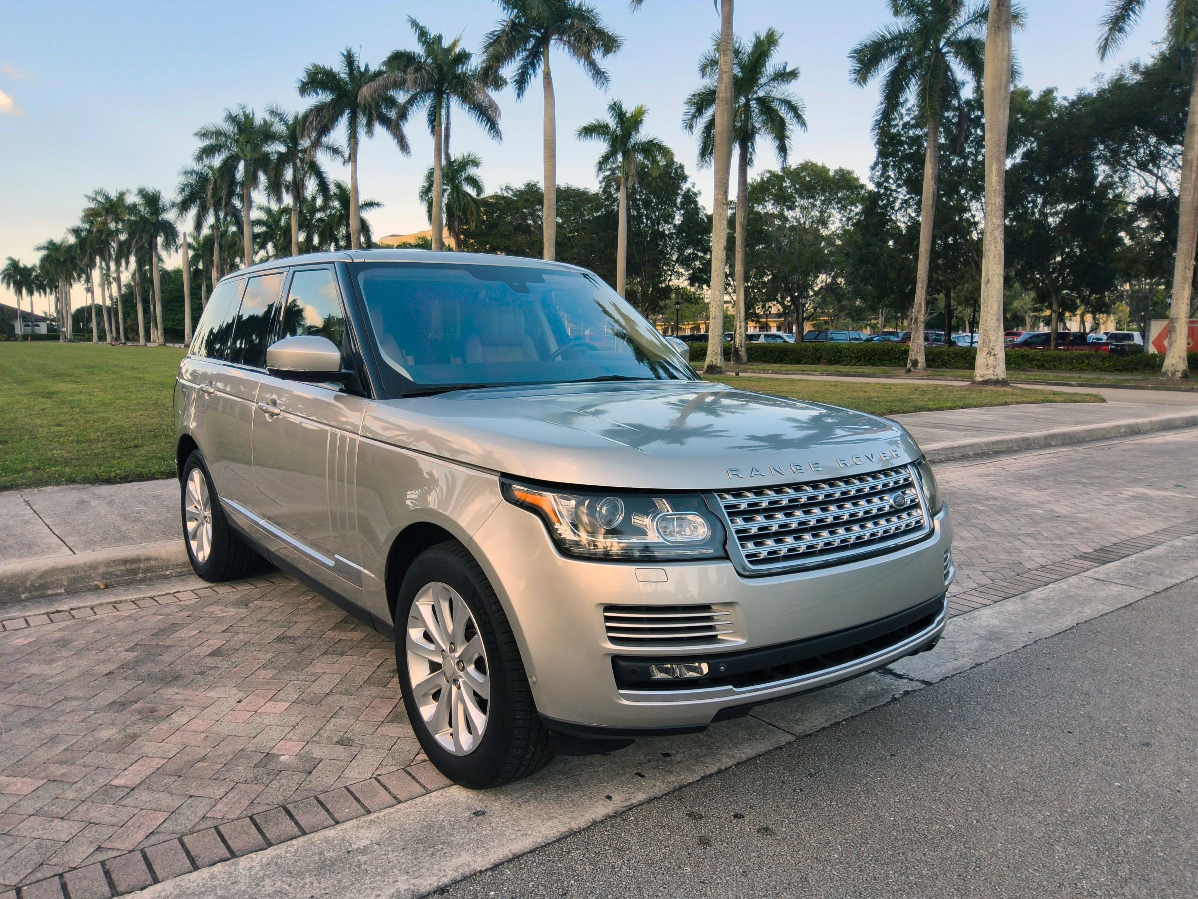 Used 2015 Land Rover Range Rover HSE