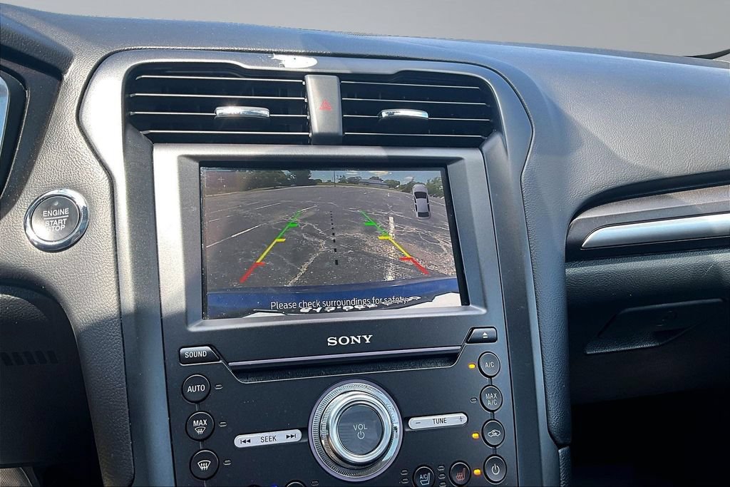 Used 2019 Ford Fusion Titanium FWD image 19