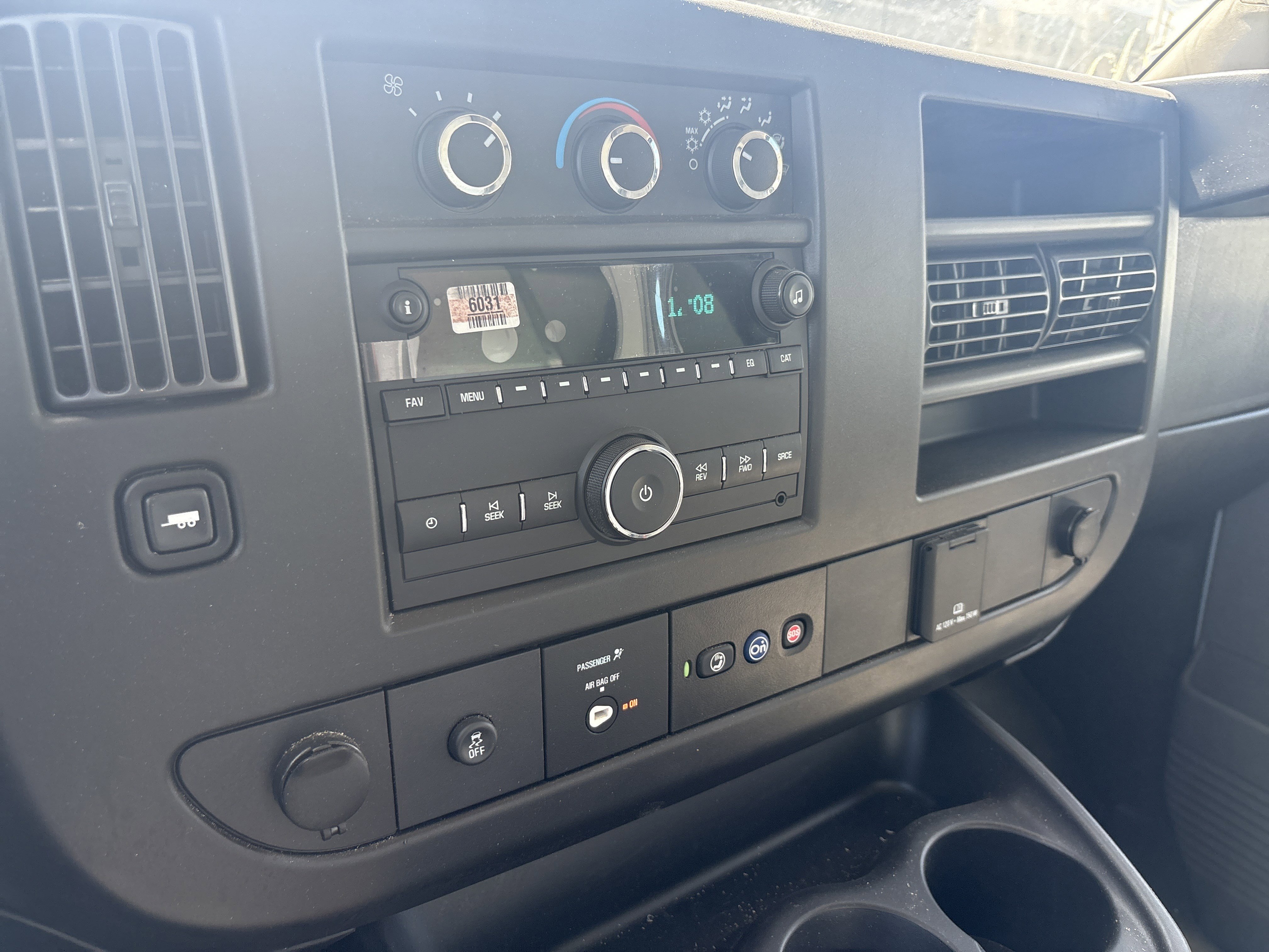 New 2024 GMC Savana 3500 w/ Power Convenience Package image 16