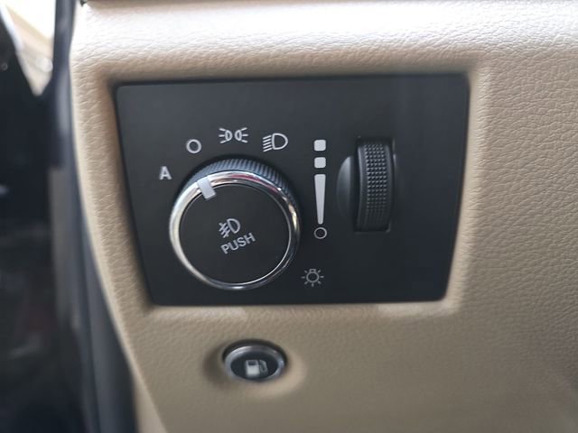 Used 2019 Jeep Grand Cherokee Limited w/ Trailer Tow Group IV image 28