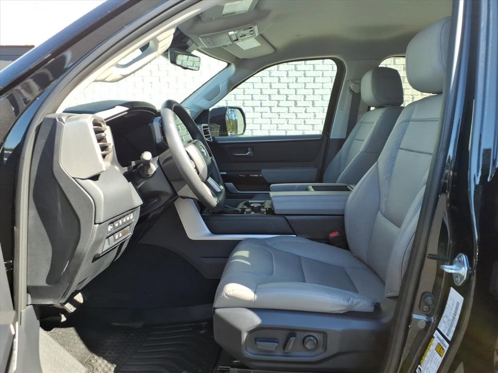 Used 2024 Toyota Tundra Limited image 12