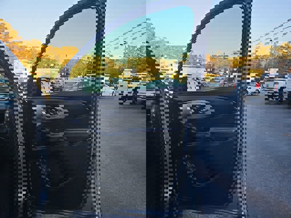 Used 2019 Chevrolet Traverse LS image 24