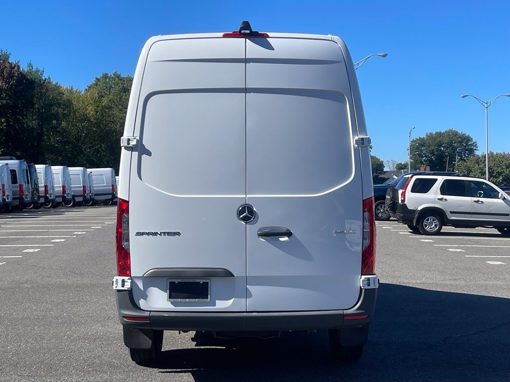 New 2025 Mercedes-Benz Sprinter 2500 image 4