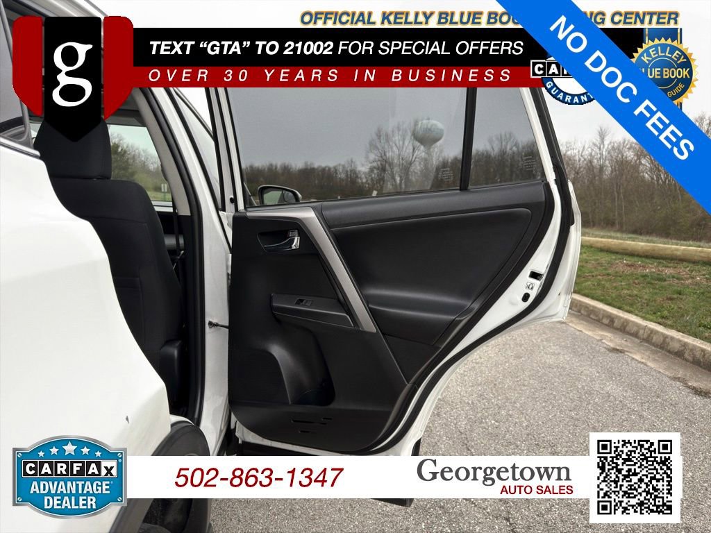 Used 2017 Toyota RAV4 XLE AWD/4WD image 27