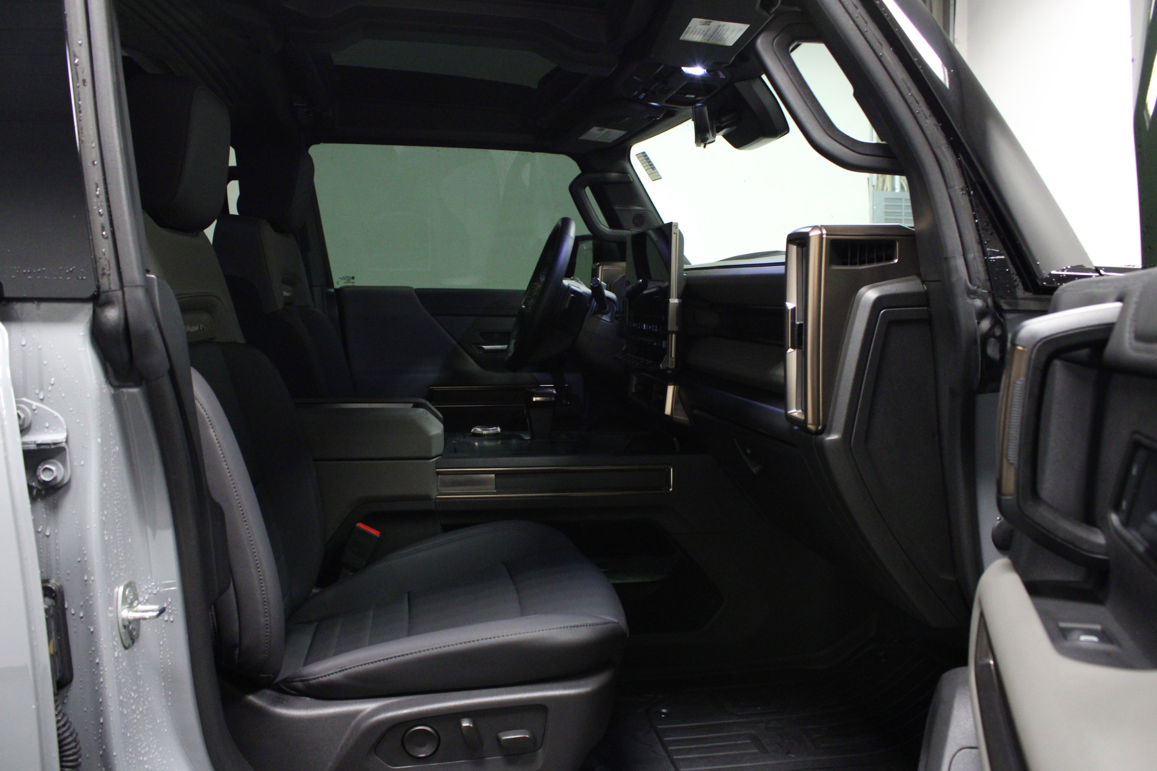 Used 2025 GMC Hummer EV 3X image 16