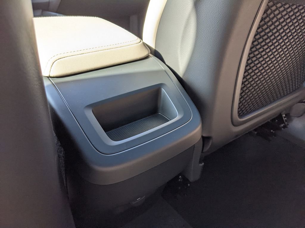 Certified 2026 Volvo XC60 B5 Core image 24