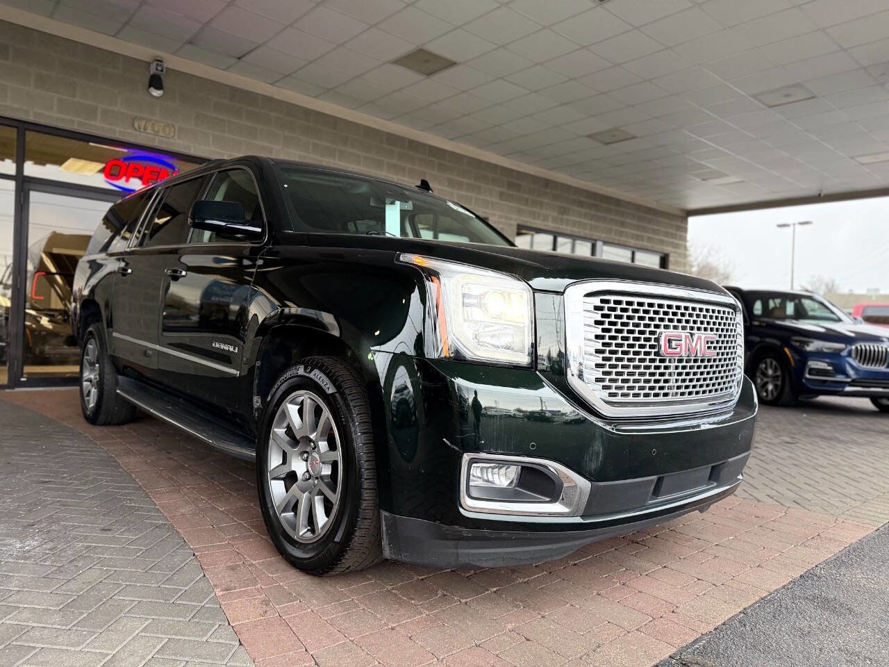 Used 2016 GMC Yukon XL Denali w/ Open Road Package image 14