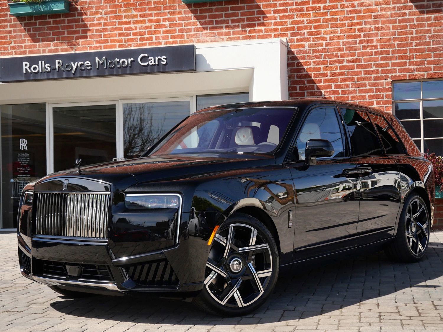New 2026 Rolls-Royce Cullinan Black Badge