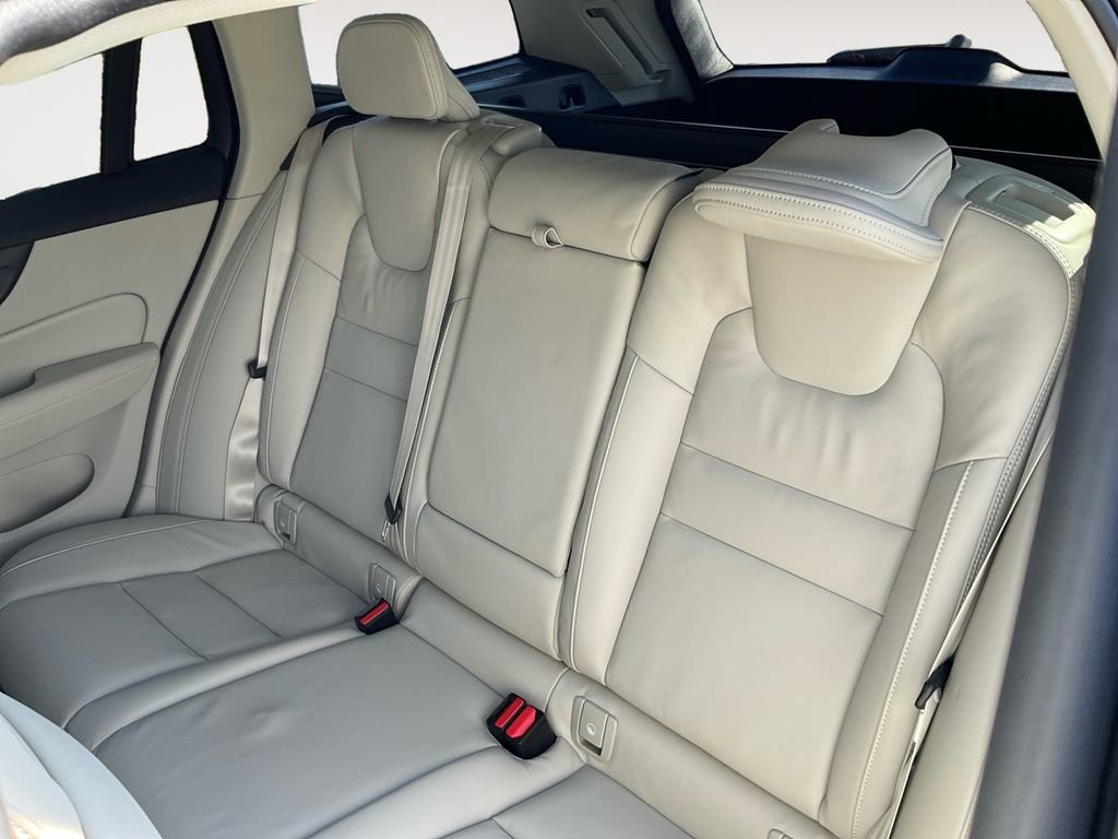 New 2026 Volvo V60 B5 Cross Country Ultra w/ Protection Package Premier image 13