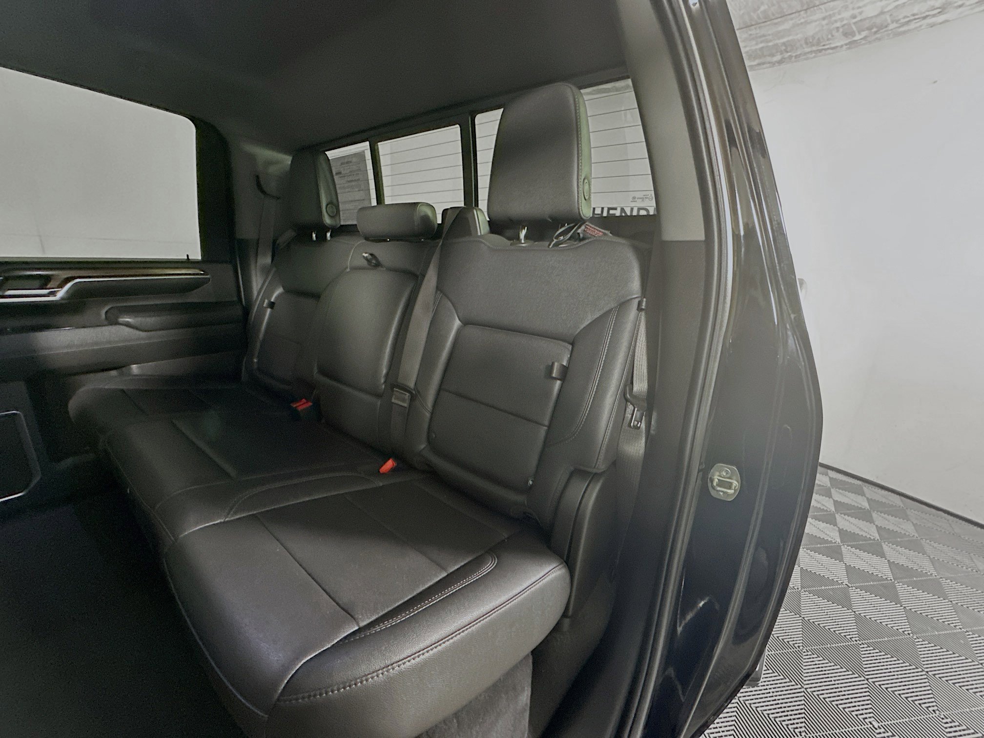 Used 2024 Chevrolet Silverado 2500 LT w/ Midnight Edition image 26