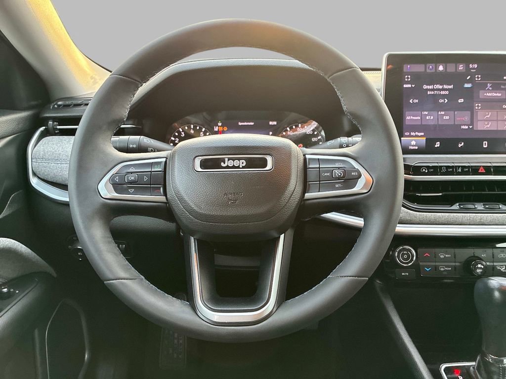 Used 2022 Jeep Compass Latitude image 18