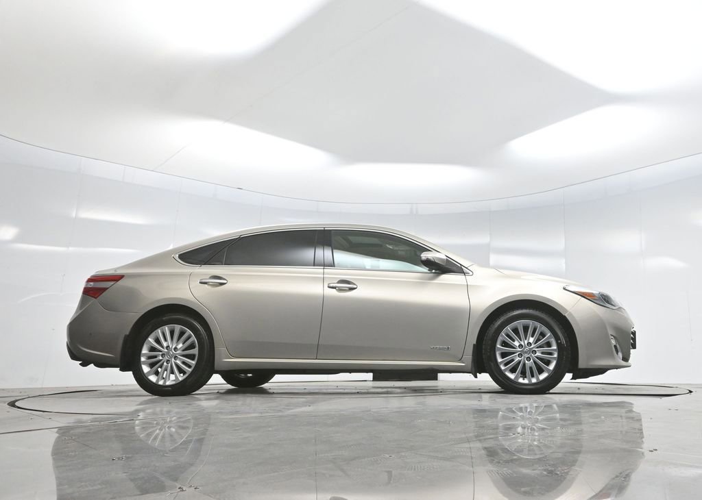 Used 2013 Toyota Avalon Limited image 58