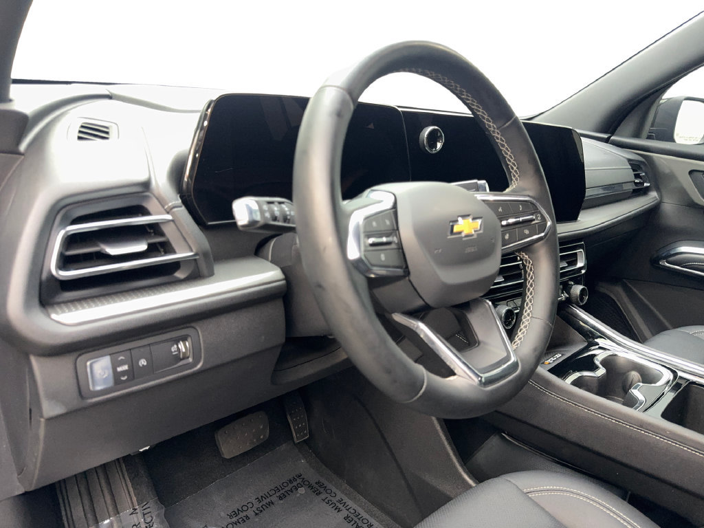 Used 2026 Chevrolet Traverse LT FWD image 56