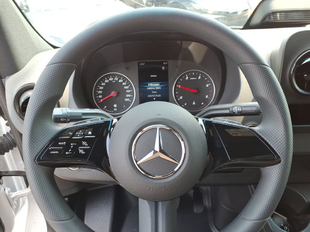 New 2026 Mercedes-Benz Sprinter 2500 image 19