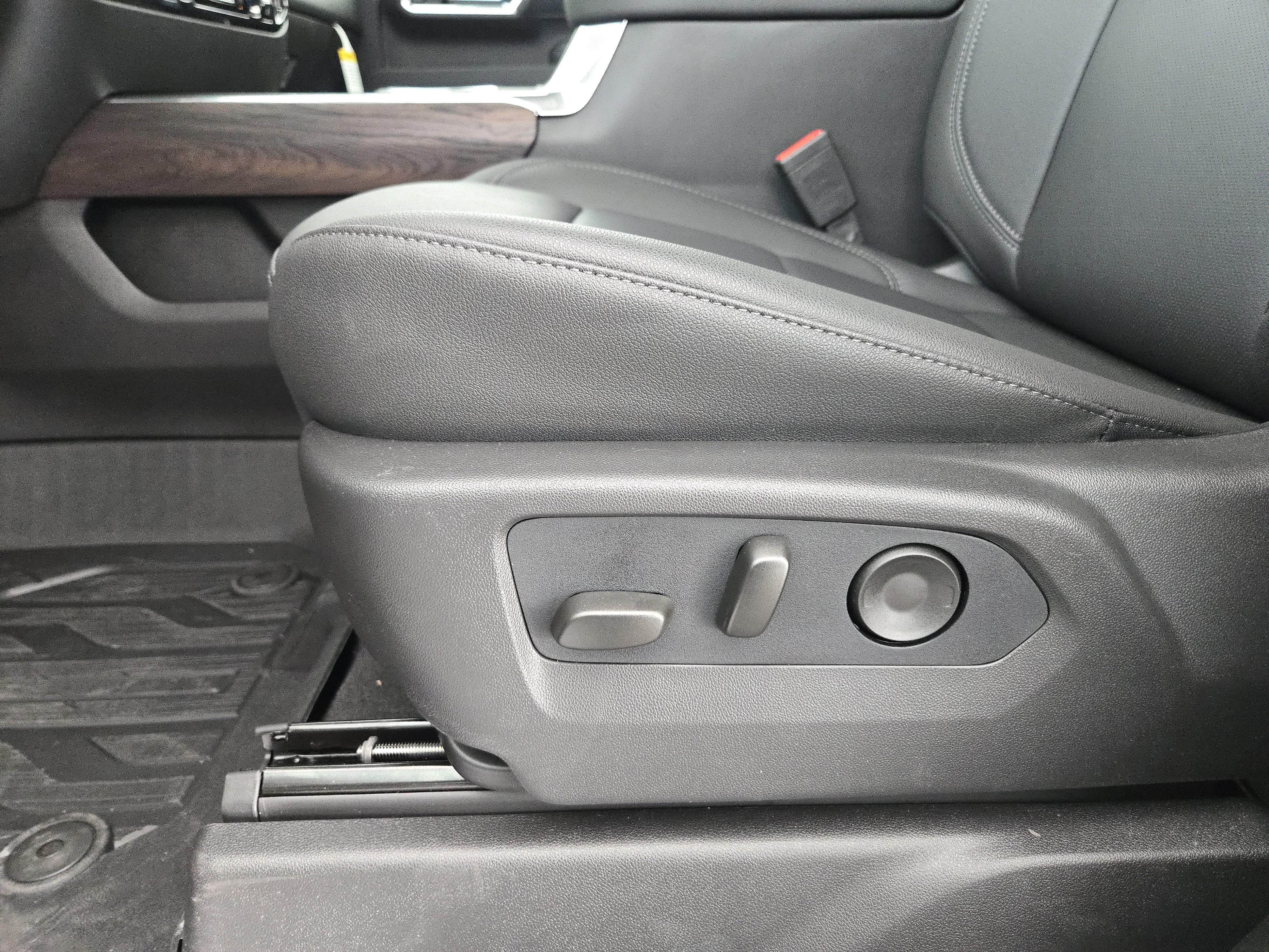 New 2026 GMC Sierra 2500 SLT w/ Texas SLT Premium Package image 19