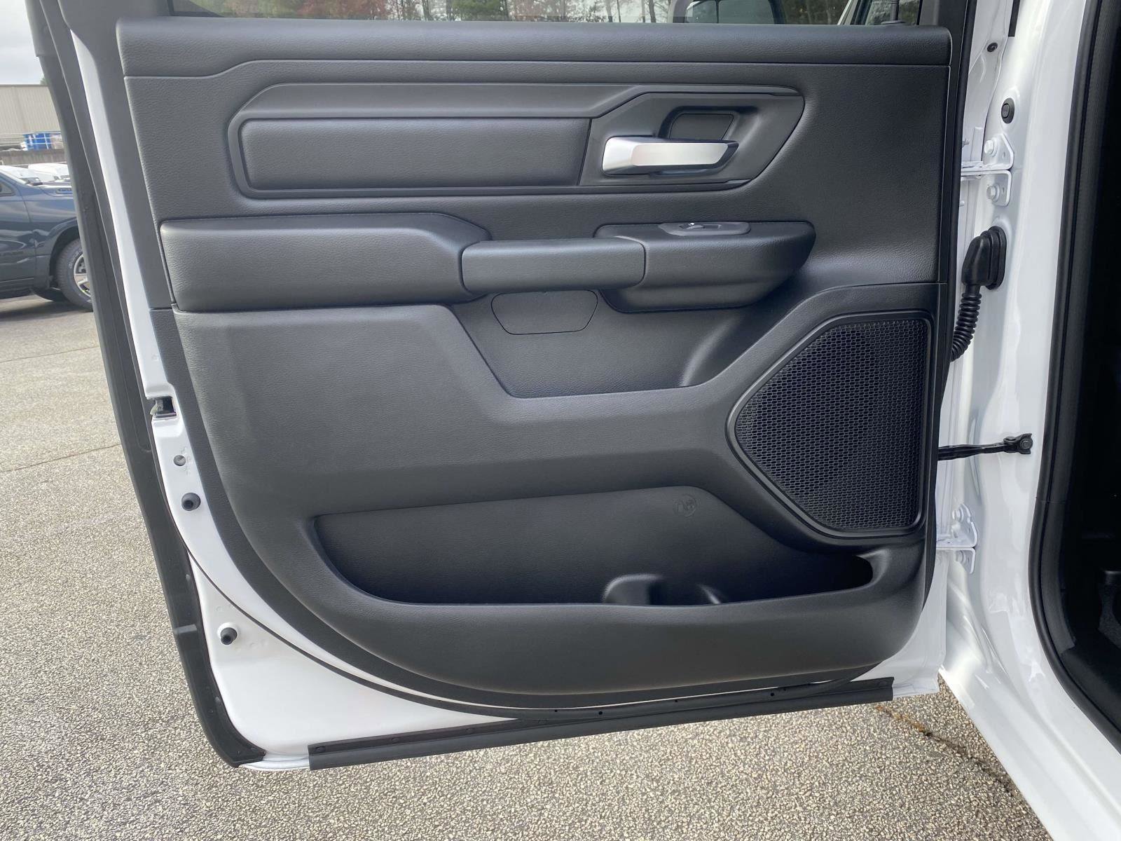 New 2026 RAM 1500 Express image 26