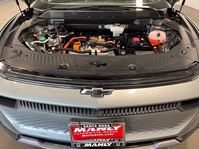 Used 2024 Chevrolet Equinox EV LT w/ LPO, Blackout Package FWD image 9