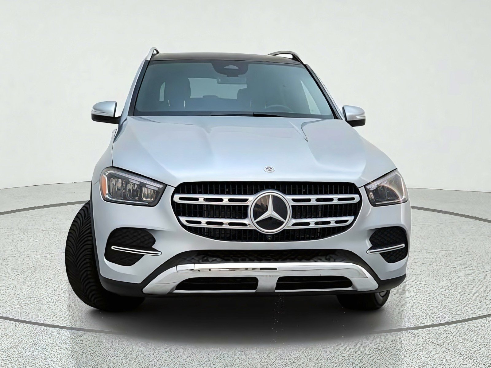 Used 2026 Mercedes-Benz GLE 350 4MATIC image 3