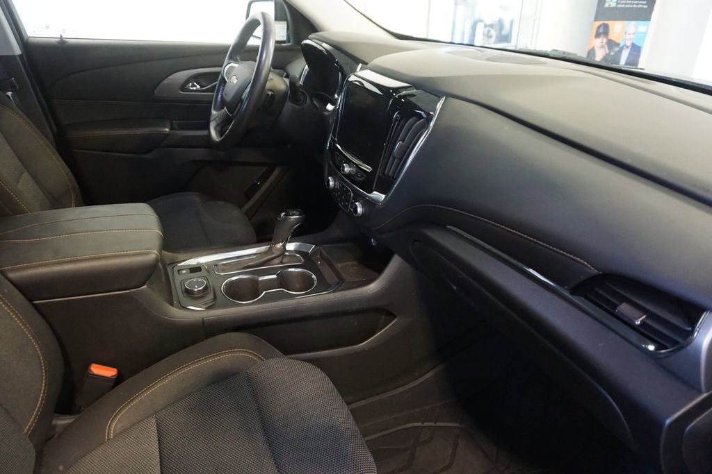Used 2018 Chevrolet Traverse LT FWD image 23