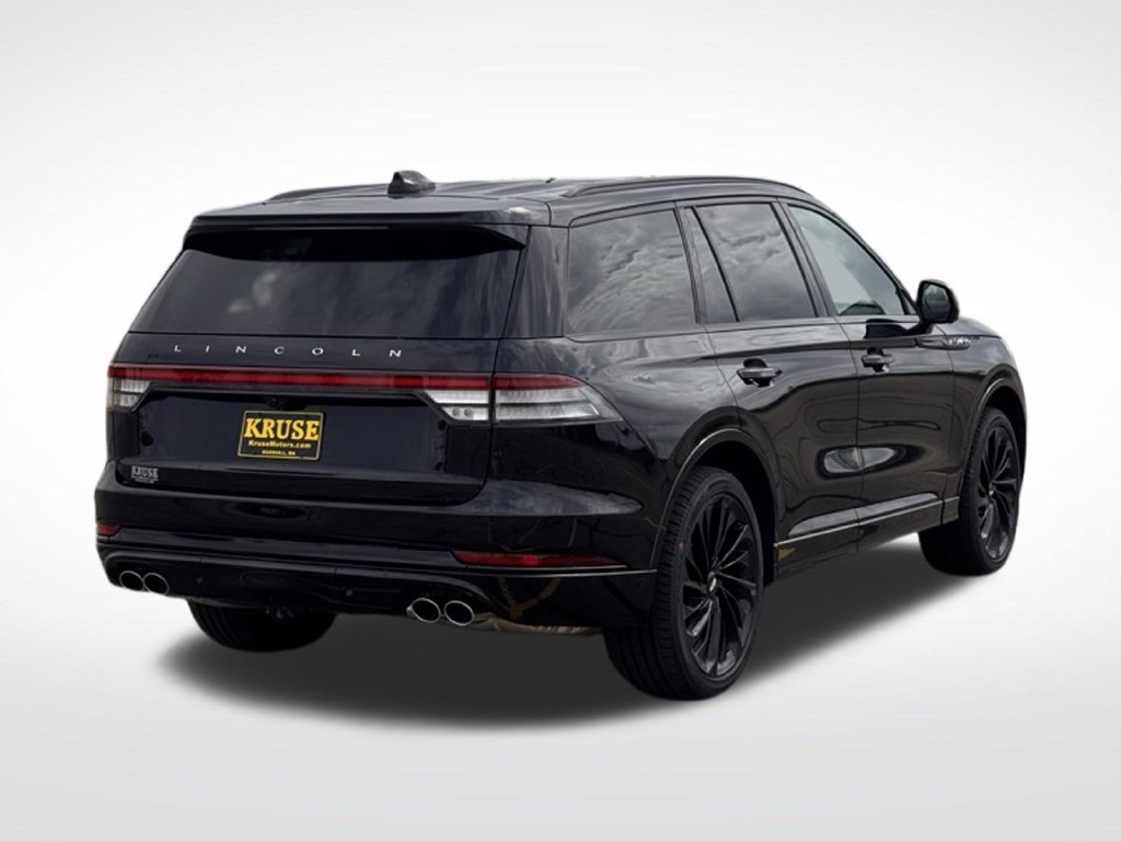 New 2026 Lincoln Aviator Reserve w/ Jet Appearance Package AWD/4WD image 3