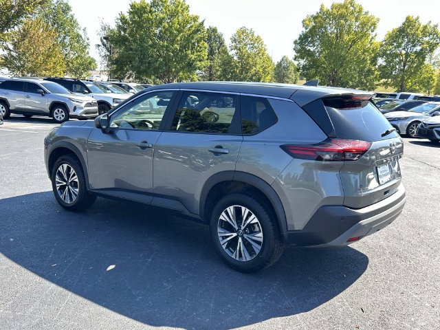 Used 2023 Nissan Rogue SV FWD image 6