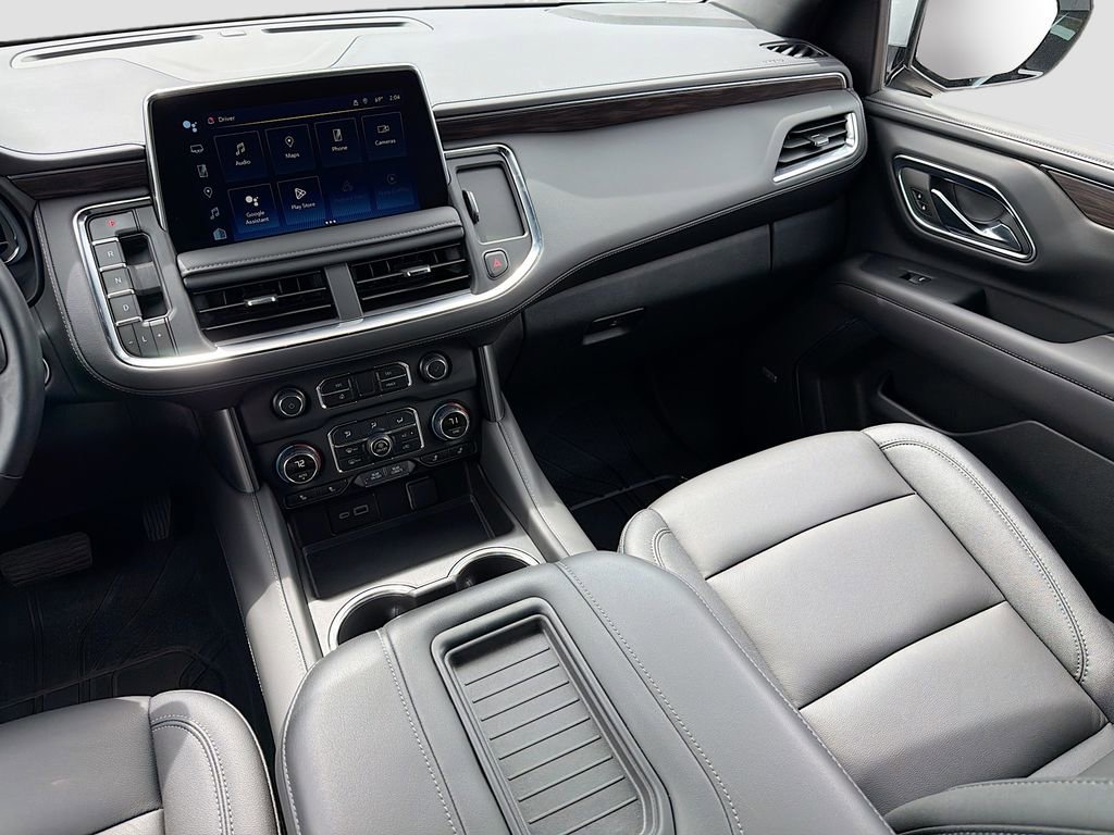 Used 2024 Chevrolet Tahoe Z71 w/ Luxury Package AWD/4WD image 23