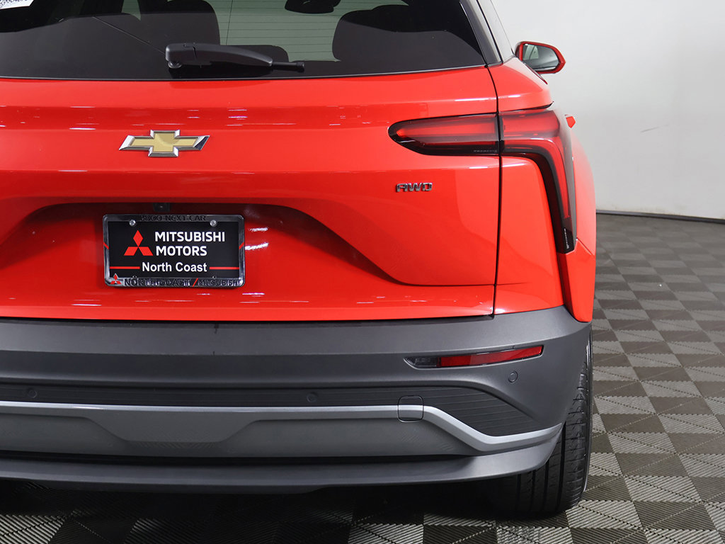 Used 2024 Chevrolet Blazer EV LT AWD/4WD image 19